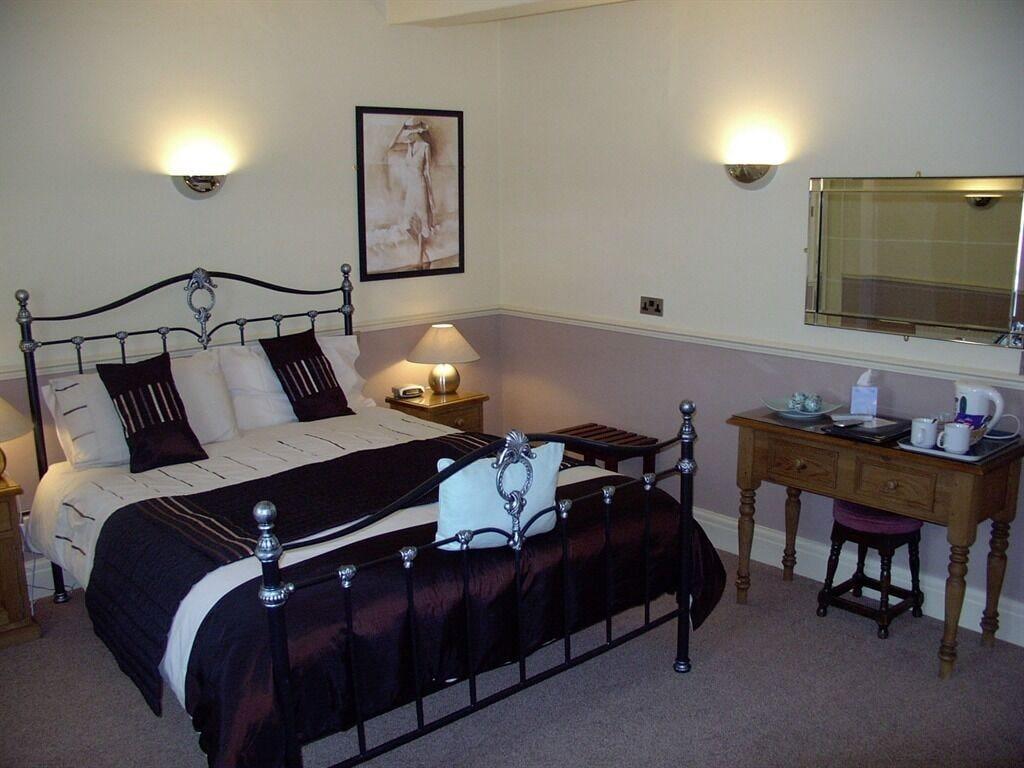 The Dodington Lodge Hotel Whitchurch  Eksteriør bilde